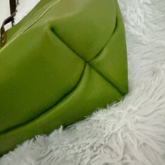 PORTLAND LEATHER | Super Unicorn Green Apple Zipper Dark Brown Handles | Medium - Picture 4 of 10